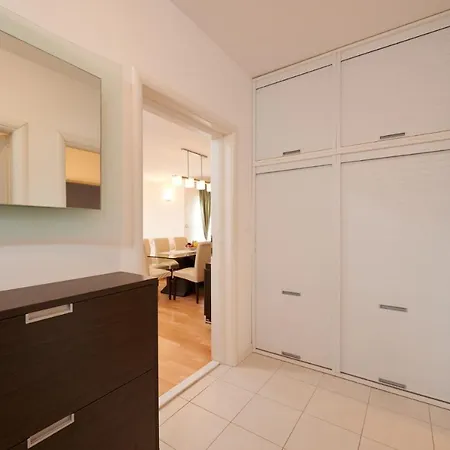 Apartment Tramontana With Sea View