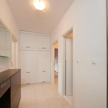 Tramontana With Sea View Apartment