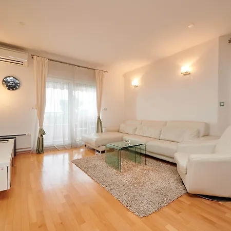 Tramontana With Sea View * Trogir