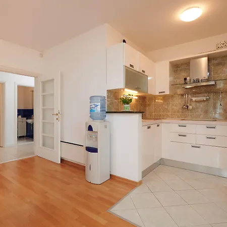 Tramontana With Sea View Apartamento