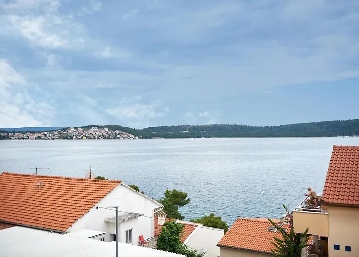Tramontana With Sea View * Trogir
