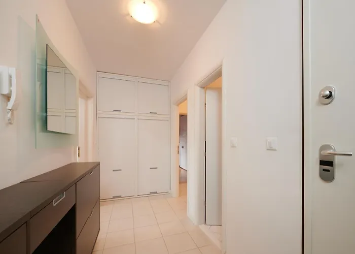 Tramontana With Sea View Apartment